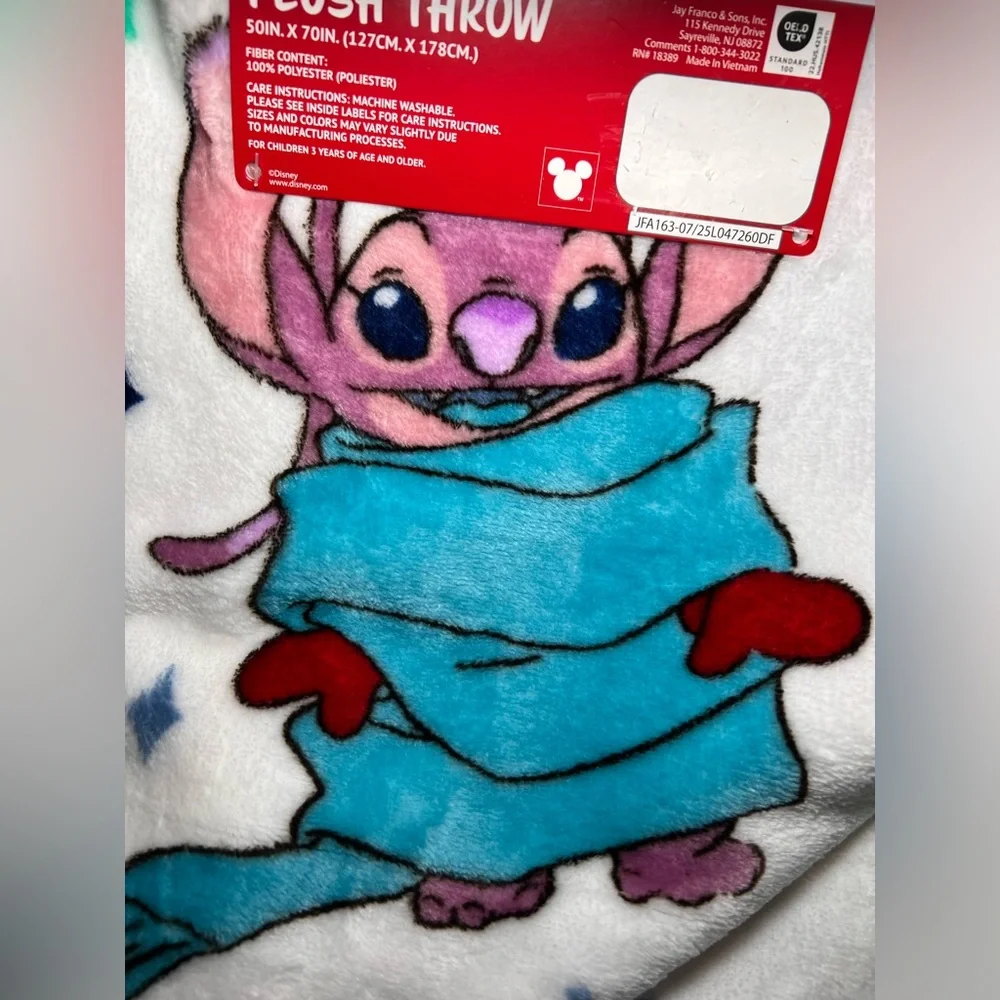 ✨ Disney Stitch & Angel Holiday Plush Throw Blanket – 50” x 70” – New
